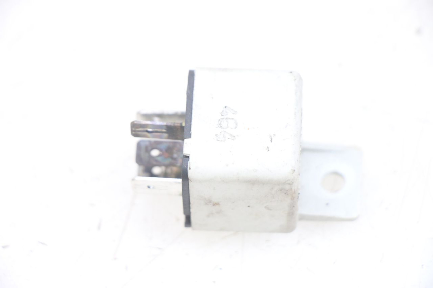 photo de RELÉ ELÉTRICO PIAGGIO FLY 125 (2005 - 2012) - Detalhe da peça