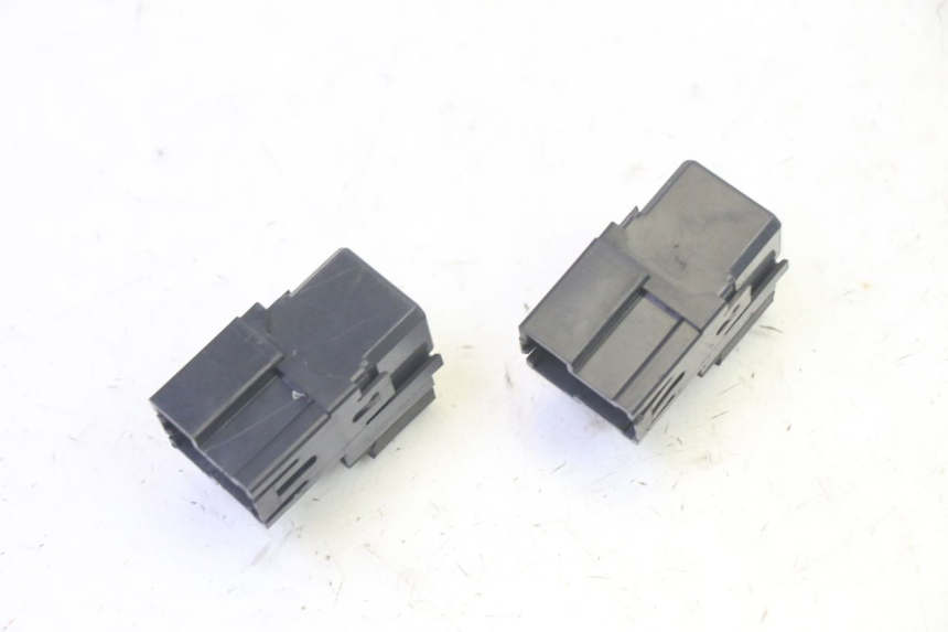 photo de RELÉ ELÉTRICO YAMAHA FZ6 N FAZER 600 (2004 - 2006) - Detalhe da peça