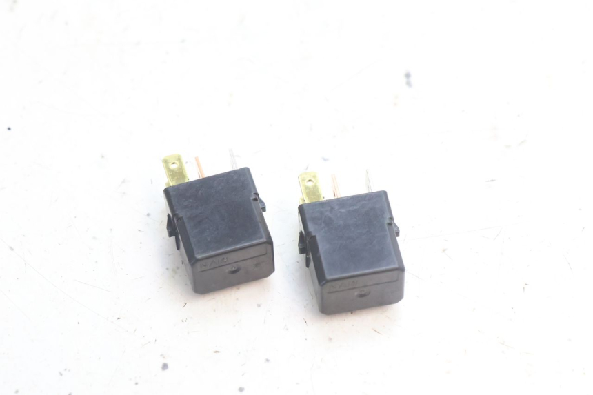 photo de RELÉ ELÉTRICO YAMAHA FZ8 800 (2010 - 2016) - Zoom do estado de desgaste