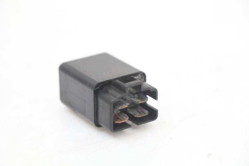 photo de RELÉ ELÉTRICO SUZUKI GN 125 (1997 - 2000) - Detalhe da peça
