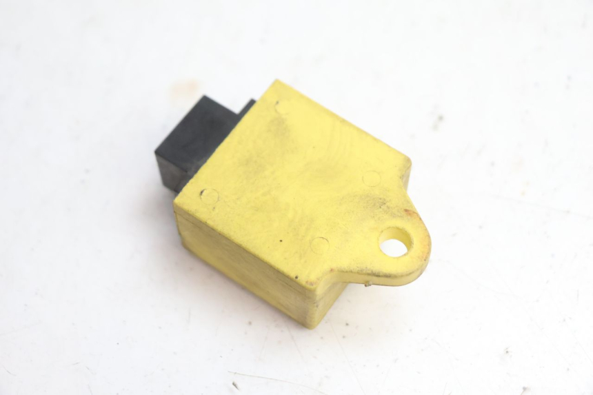 photo de RELÉ ELÉTRICO GILERA GP 800 (2007 - 2013) - Outro ângulo de visão