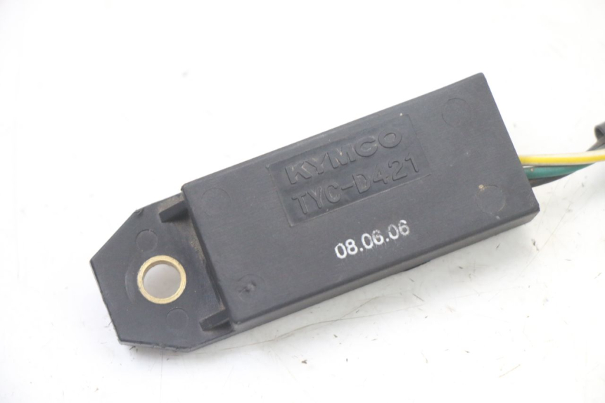photo de RELÉ ELÉTRICO KYMCO GRAND DINK 125 (2008 - 2014) - Detalhe da peça