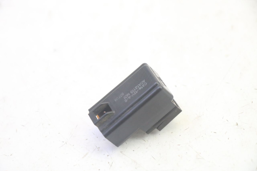 photo de RELÉ ELÉTRICO SUZUKI GSF N BANDIT 600 (1996 - 1999) - Detalhe da peça