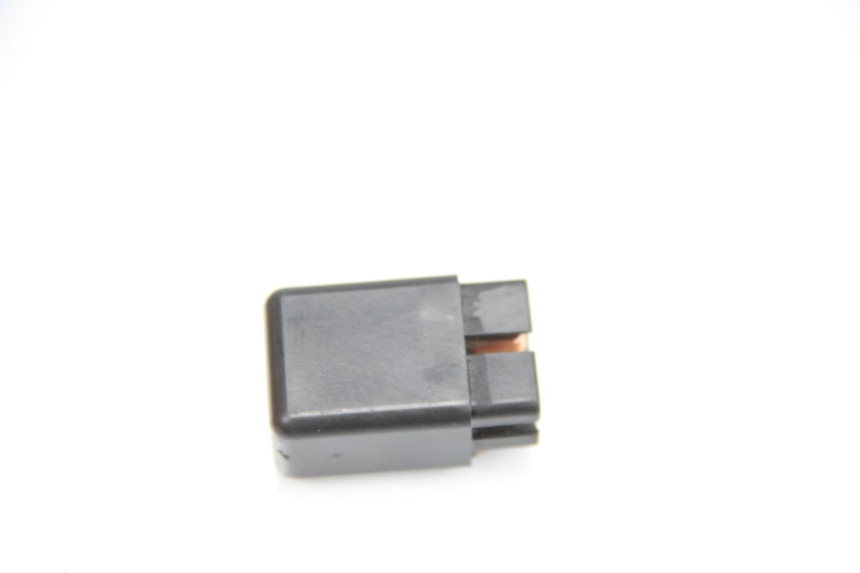 photo de RELÉ ELÉTRICO SUZUKI GSR 600 (2005 - 2012) - Detalhe da peça