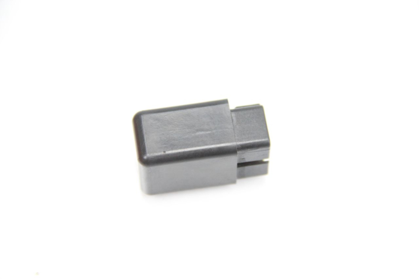 photo de RELÉ ELÉTRICO SUZUKI GSR 600 (2005 - 2012) - Zoom do estado de desgaste