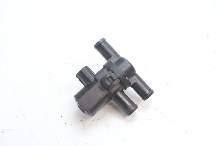 photo de RELÉ ELÉTRICO SUZUKI GSR 600 (2005 - 2012) - Detalhe da peça