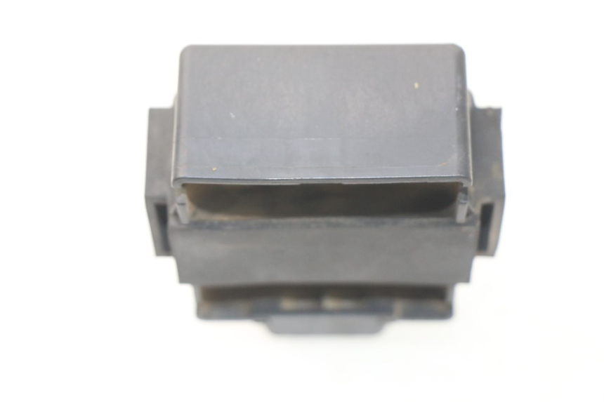 photo de RELÉ ELÉTRICO SUZUKI GSX-R GSXR 600 (2001 - 2003) - Detalhe da peça