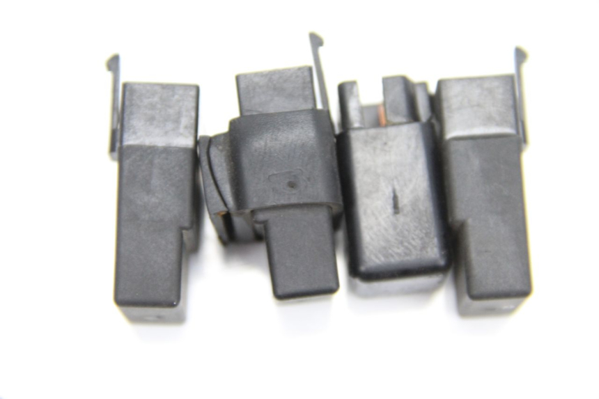 photo de RELÉ ELÉTRICO SYM GTS EFI ABS 125 (2012 - 2016) - Outro ângulo de visão