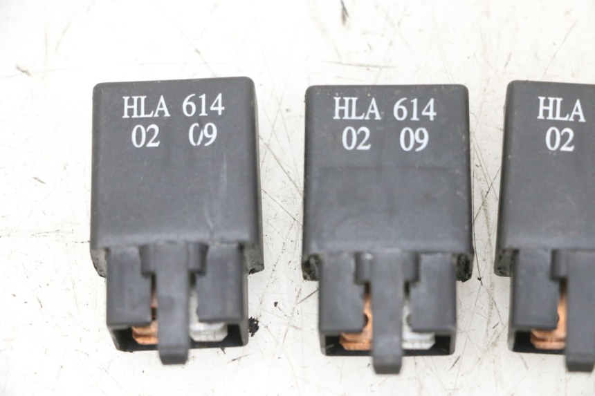 photo de RELÉ ELÉTRICO SYM GTS EVO 125 (2009 - 2013) - Ampliação técnica