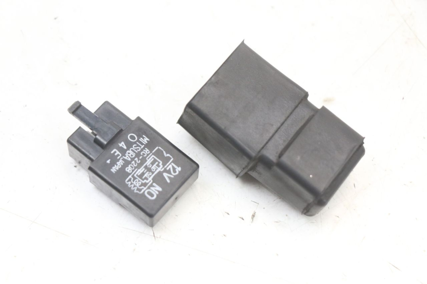 photo de RELÉ ELÉTRICO HONDA NES AROBASE 125 (2000 - 2003) - Detalhe da peça