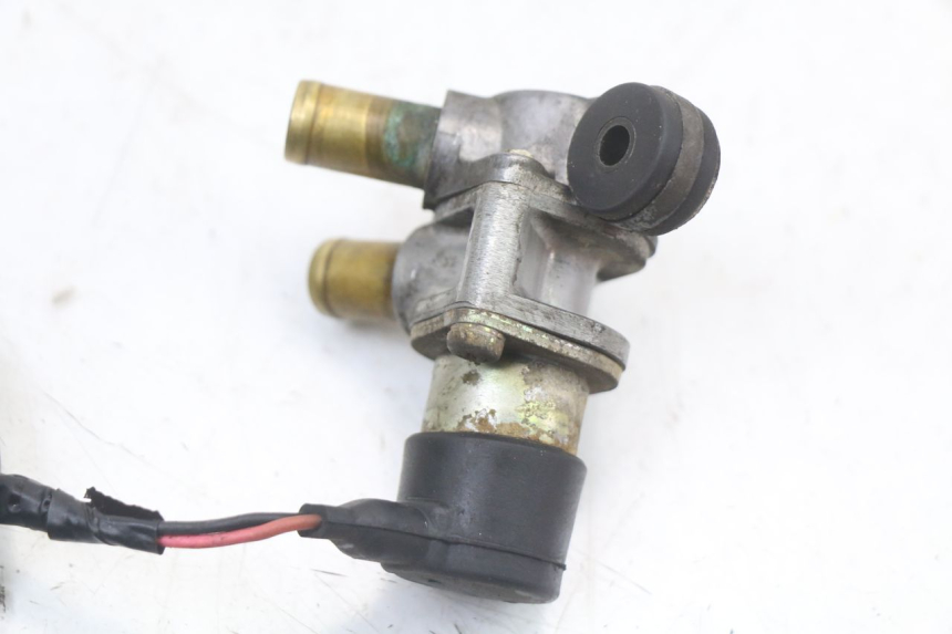 photo de RELÉ ELÉTRICO HONDA NES AROBASE 125 (2000 - 2003) - Estado da superfície