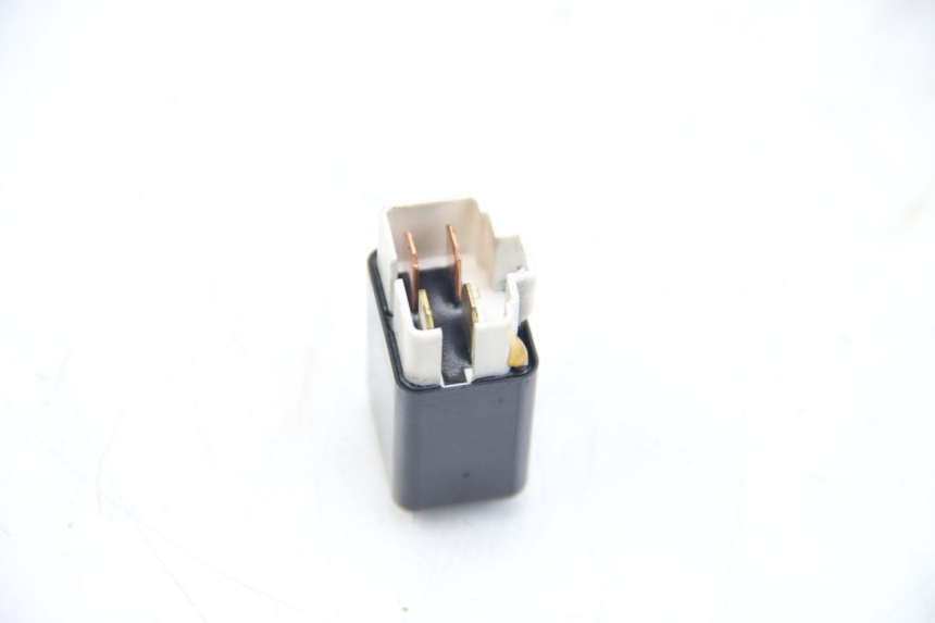 photo de RELÉ ELÉTRICO YAMAHA HW XENTER 125 (2011 - 2017) - Detalhe da peça