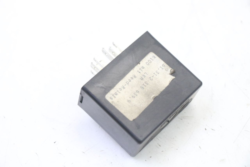 photo de RELÉ ELÉTRICO BMW K 75 RT 750 (1989 - 1997) - Zoom do estado de desgaste