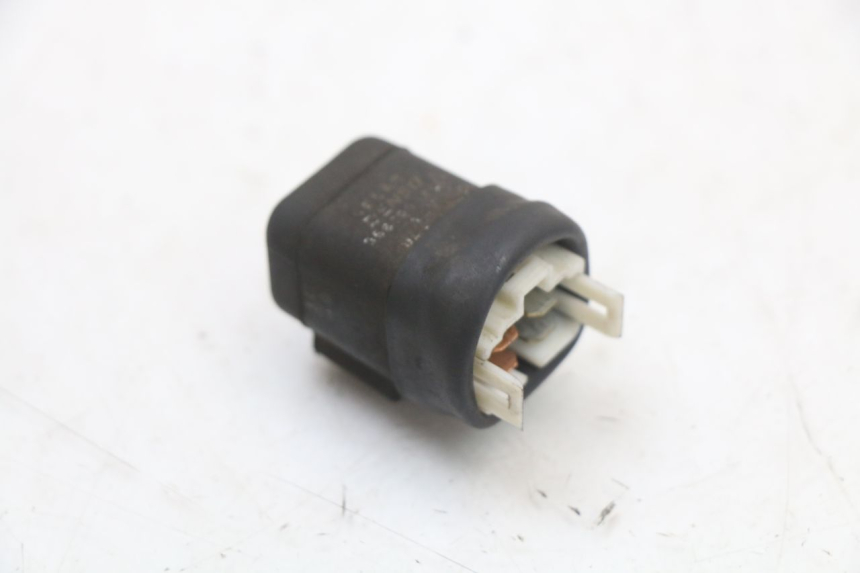 photo de RELÉ ELÉTRICO KAWASAKI ZR7 ZR-7 S 750 (1999 - 2004) - Outro ângulo de visão