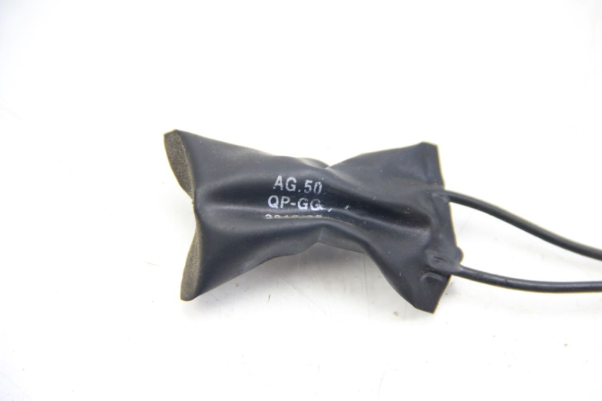 photo de RELÉ ELÉTRICO PEUGEOT KISBEE 4T 50 (2010 - 2017) - Detalhe da peça