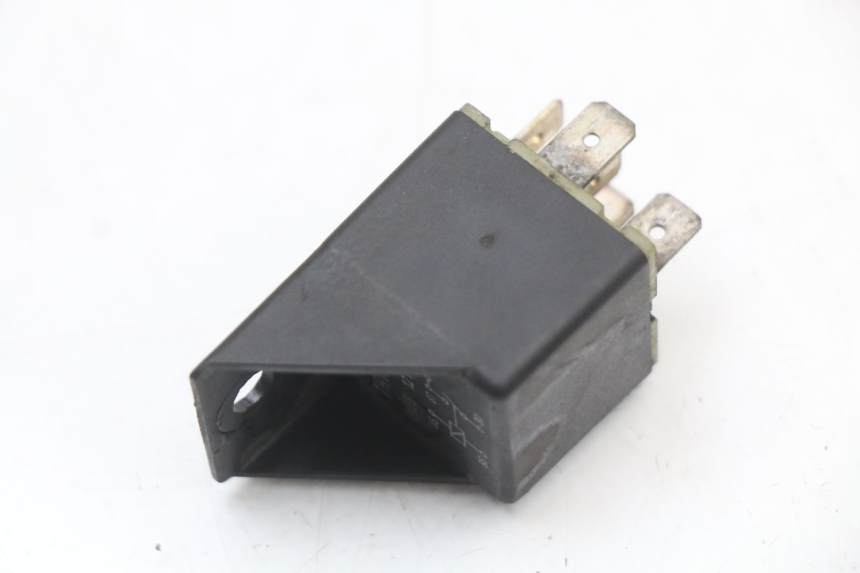 photo de RELÉ ELÉTRICO RENAULT KOURANOS 125 (2001 - 2004) - Detalhe da peça