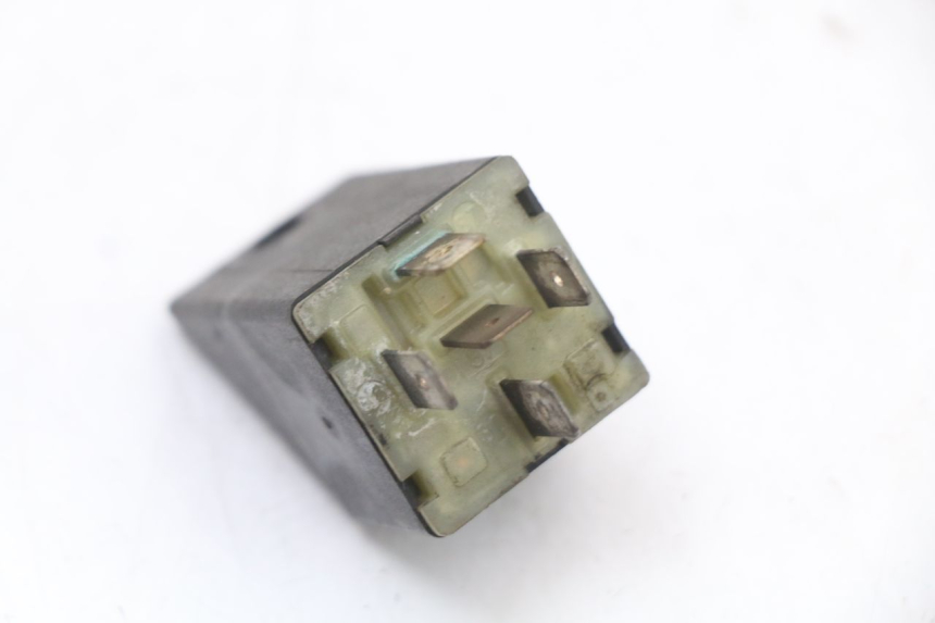 photo de RELÉ ELÉTRICO RENAULT KOURANOS 125 (2001 - 2004) - Outro ângulo de visão