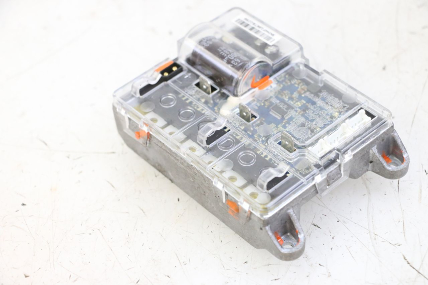 photo de RELÉ ELÉTRICO XIAOMI MI PRO 2 1 - Pontos de fixação