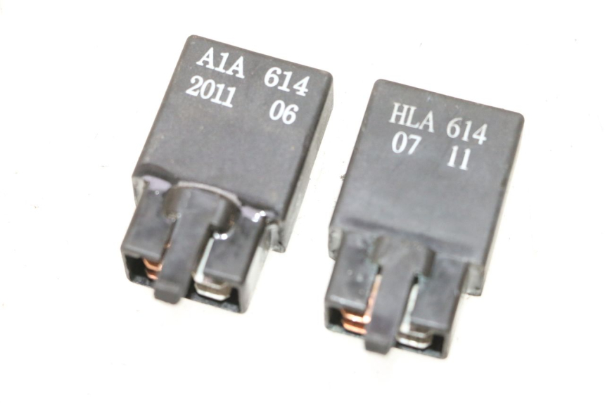 photo de RELÉ ELÉTRICO SYM MIO 50 (2005 - 2010) - Vista principal
