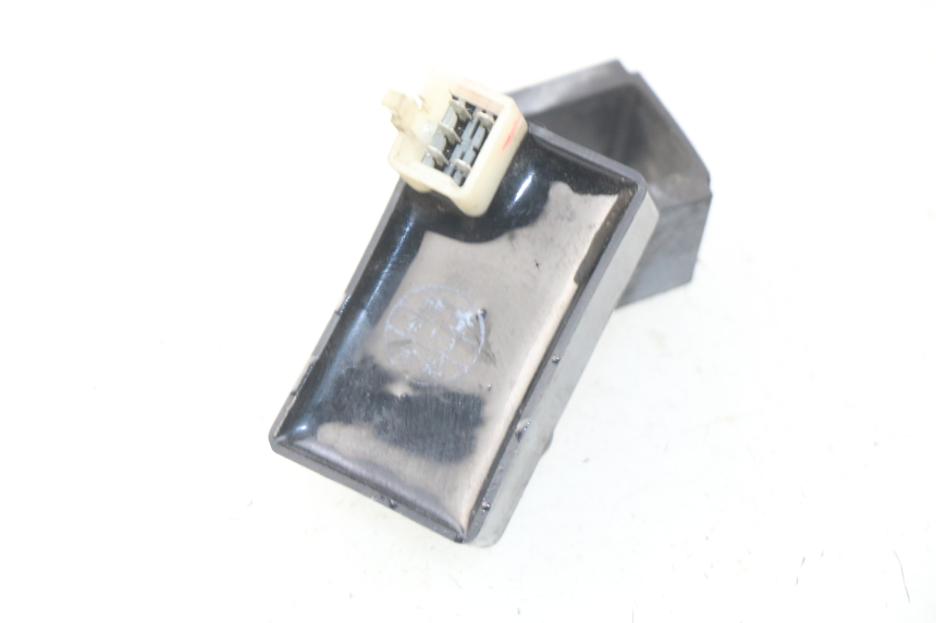 photo de RELÉ ELÉTRICO SYM MIO 100 (2006 - 2017) - Zoom do estado de desgaste
