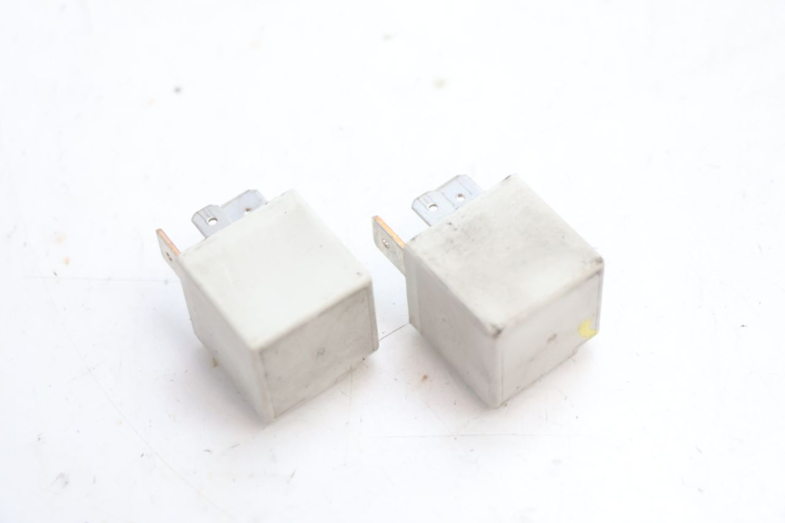 photo de RELÉ ELÉTRICO PIAGGIO MP3 HPE 530 (2022 - 2026) - Outro ângulo de visão