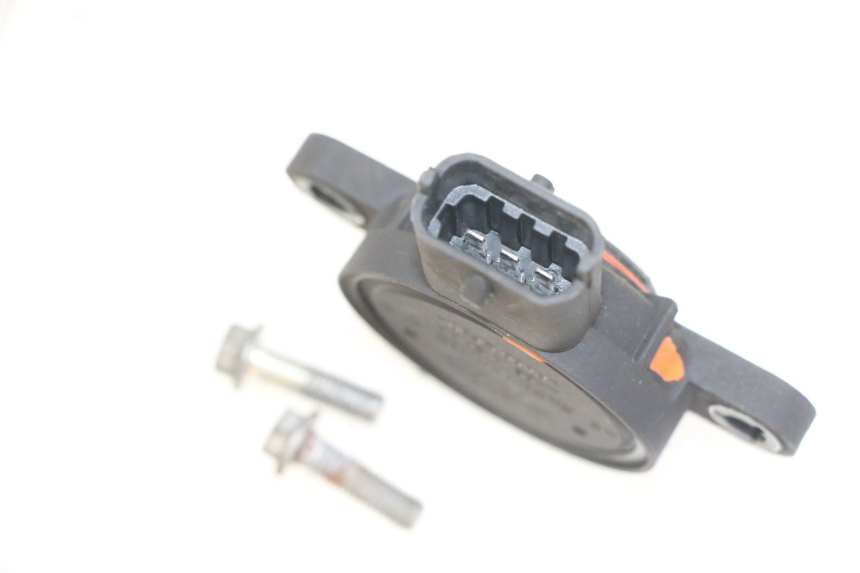 photo de RELÉ ELÉTRICO PIAGGIO MP3 LT 400 (2007 - 2012) - Detalhe da peça