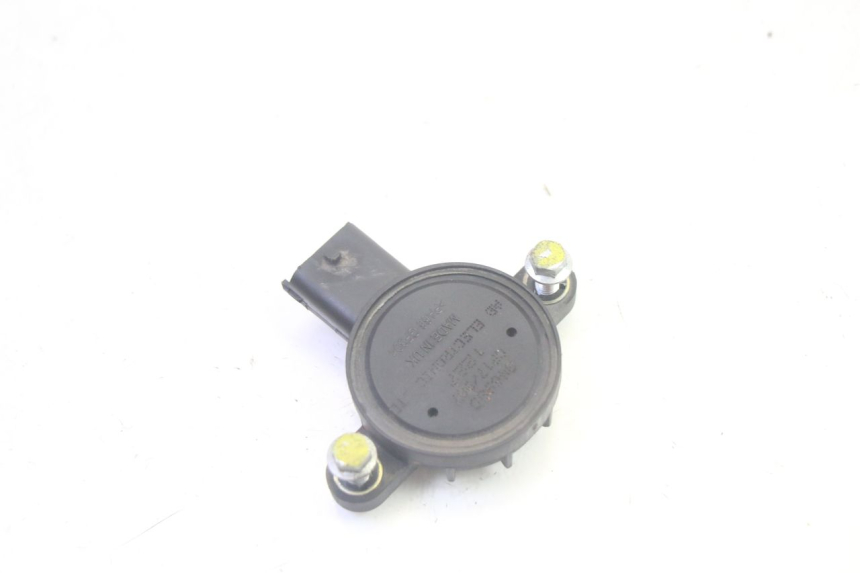 photo de RELÉ ELÉTRICO PIAGGIO MP3 LT 400 (2007 - 2012) - Detalhe da peça
