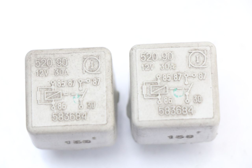 photo de RELÉ ELÉTRICO PIAGGIO MP3 125 (2006 - 2014) - Detalhe da peça