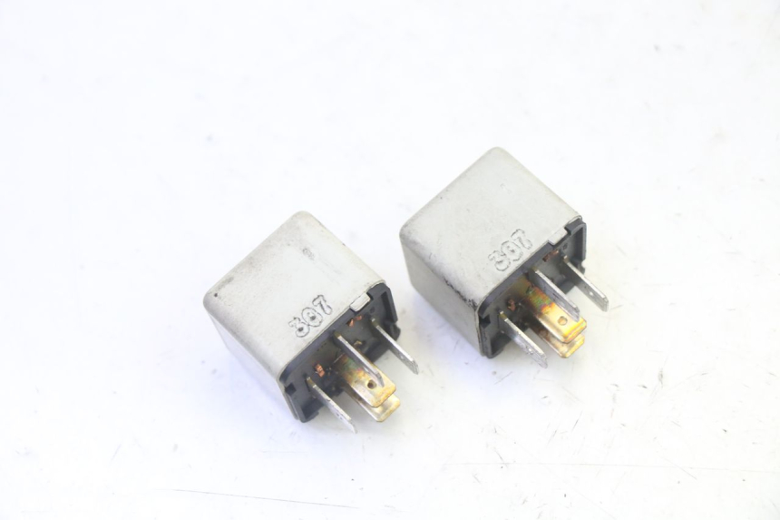 photo de RELÉ ELÉTRICO PIAGGIO MP3 125 (2006 - 2014) - Detalhe da peça