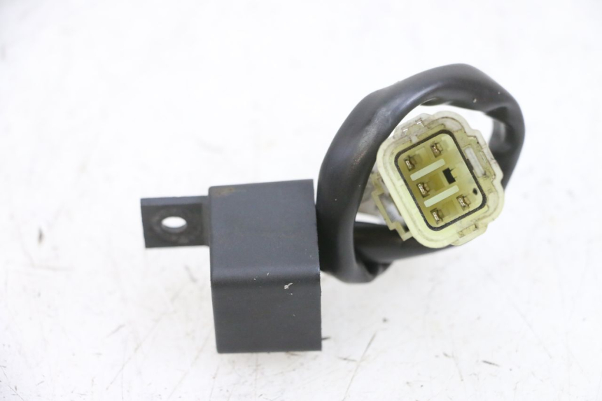 photo de RELÉ ELÉTRICO PIAGGIO MP3 500 (2016 - 2018) - Detalhe da peça