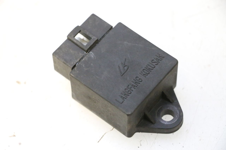 photo de RELÉ ELÉTRICO PIAGGIO MP3 125 (2006 - 2014) - Outro ângulo de visão