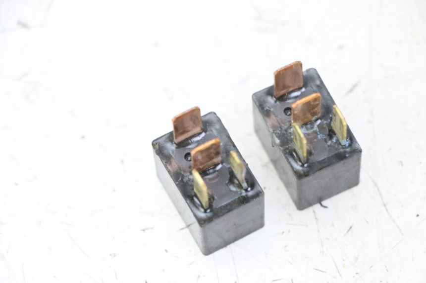 photo de RELÉ ELÉTRICO JM MOTORS OLDIES GT 4T 50 (2018 - 2025) - Detalhe da peça