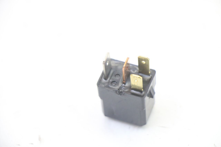 photo de RELÉ ELÉTRICO MBK OVETTO 4T 50 (2008 - 2016) - Detalhe da peça