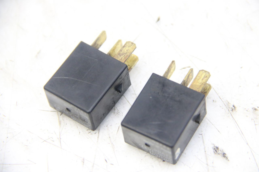 photo de RELÉ ELÉTRICO HONDA PES PS I 125 (2006 - 2012) - Detalhe da peça