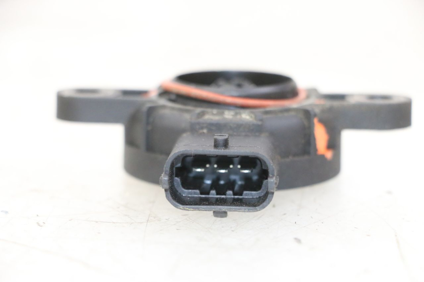 photo de RELÉ ELÉTRICO PIAGGIO MP3 125 (2006 - 2014) - Zoom do estado de desgaste