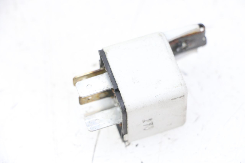 photo de RELÉ ELÉTRICO PIAGGIO VESPA LX 150 (2005 - 2013) - Detalhe da peça
