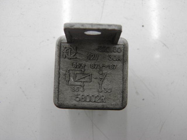 photo de RELÉ ELÉTRICO PIAGGIO XEVO - X EVO 125 (2010 - 2015) - Zoom do estado de desgaste