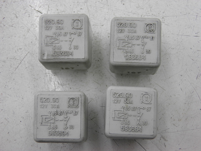 photo de RELÉ ELÉTRICO PIAGGIO XEVO 400 (2007) - Outro ângulo de visão
