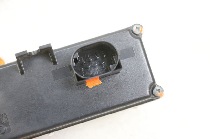 photo de RELÉ ELÉTRICO BMW R RT ABS 1200 (2010 - 2014) - Detalhe da peça