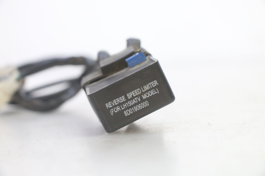 photo de RELÉ ELÉTRICO HYTRACK S 150 (2003 - 2011) - Detalhe da peça