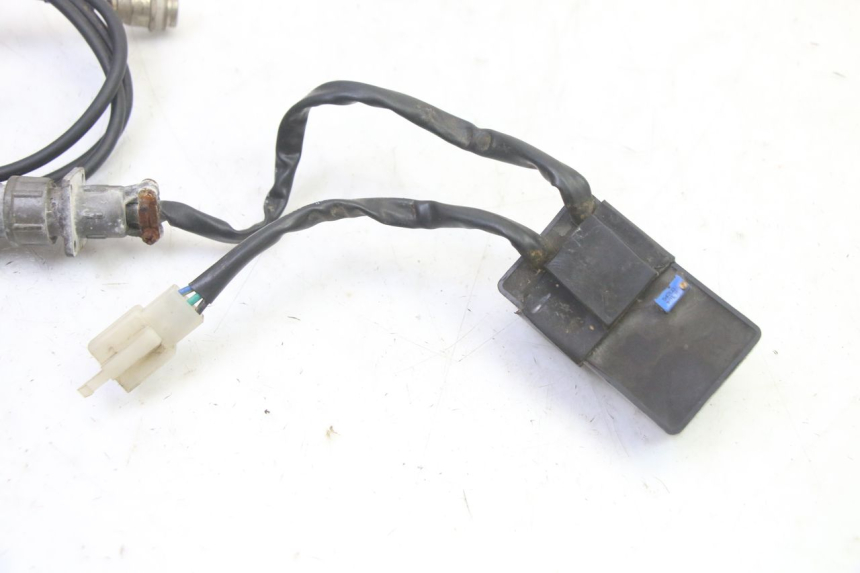 photo de RELÉ ELÉTRICO HYTRACK S 150 (2003 - 2011) - Outro ângulo de visão