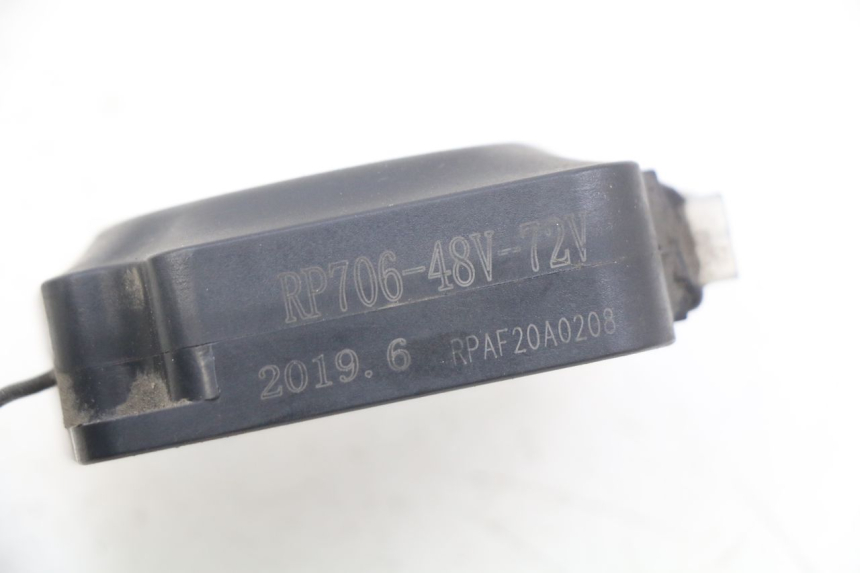photo de RELÉ ELÉTRICO LVNENG S5 1 (2019 - 2023) - Detalhe da peça