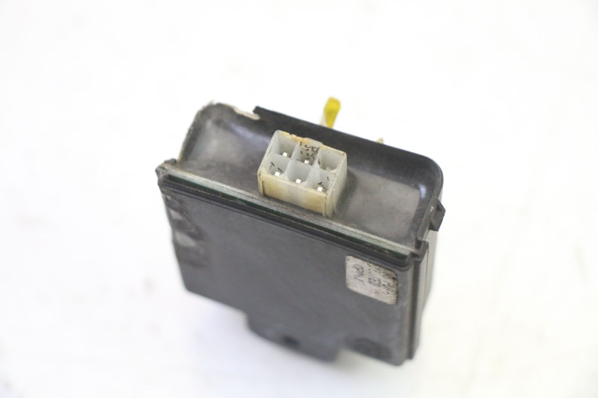 photo de RELÉ ELÉTRICO PEUGEOT SATELIS 250 (2006 - 2012) - Ampliação técnica