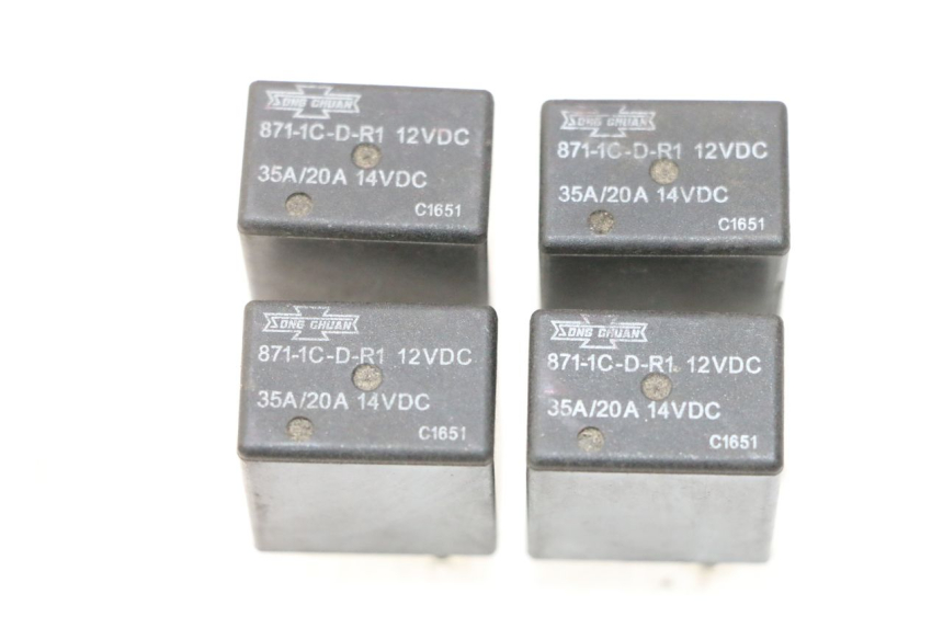 photo de RELÉ ELÉTRICO PEUGEOT SATELIS 125 (2013 - 2018) - Outro ângulo de visão