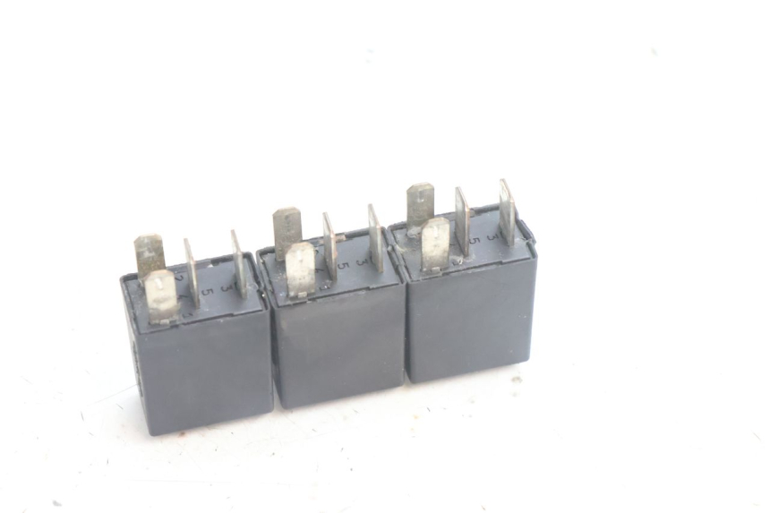 photo de RELÉ ELÉTRICO PEUGEOT SATELIS 125 (2006 - 2009) - Detalhe da peça