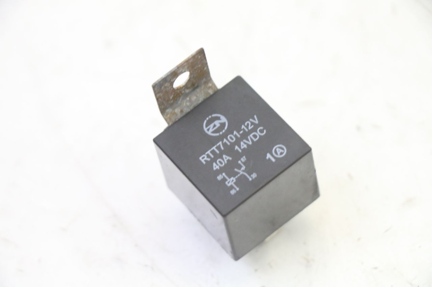 photo de RELÉ ELÉTRICO HONDA ST PAN EUROPEAN 1300 (2002 - 2013) - Detalhe da peça