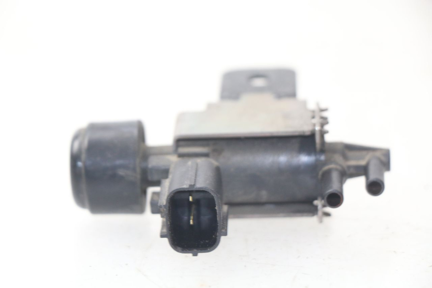 photo de RELÉ ELÉTRICO YAMAHA TDM ABS 900 (2002 - 2014) - Zoom do estado de desgaste