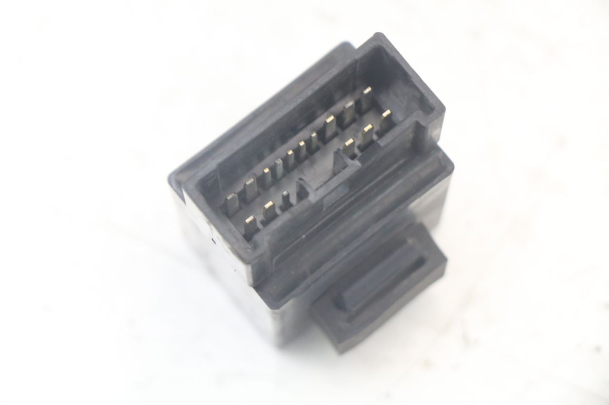 photo de RELÉ ELÉTRICO YAMAHA TDM ABS 900 (2002 - 2014) - Zoom do estado de desgaste