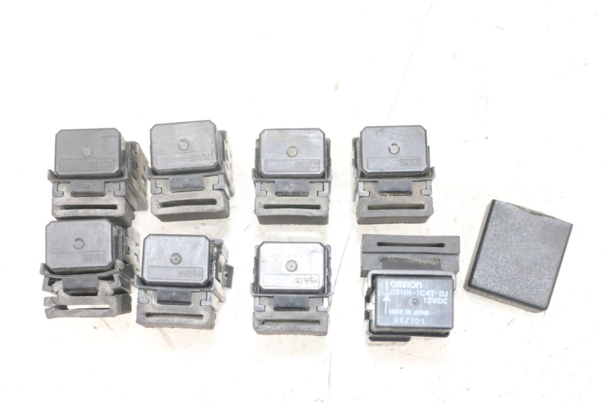 photo de RELÉ ELÉTRICO YAMAHA TDM ABS 900 (2002 - 2014) - Vista geral