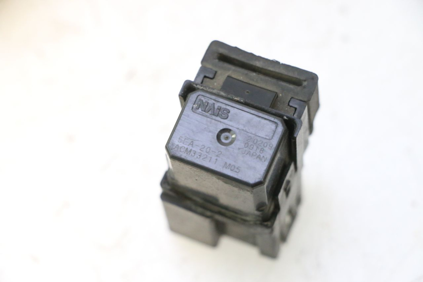 photo de RELÉ ELÉTRICO YAMAHA TDM ABS 900 (2002 - 2014) - Vista geral